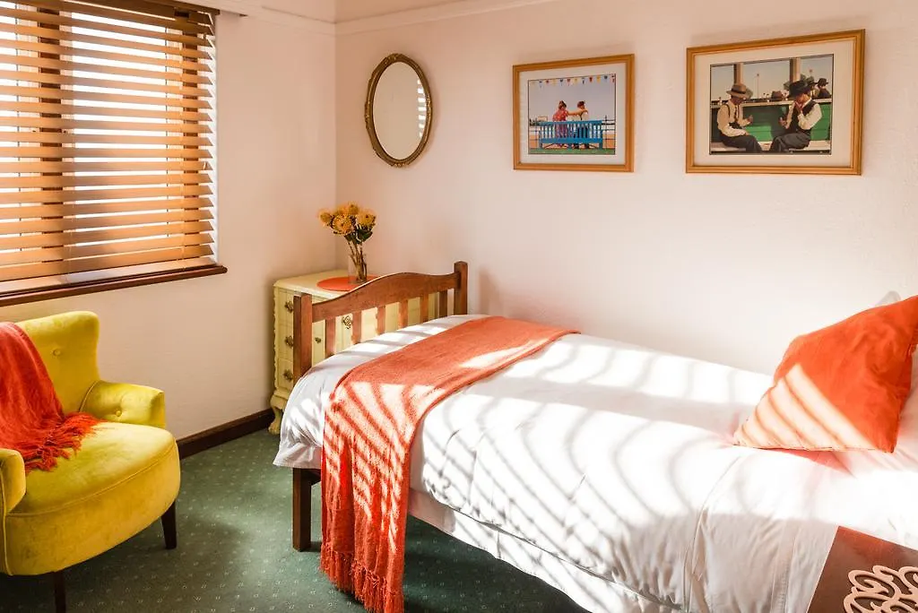 The Upper Deck At Sunny Cove Apartment Fish Hoek