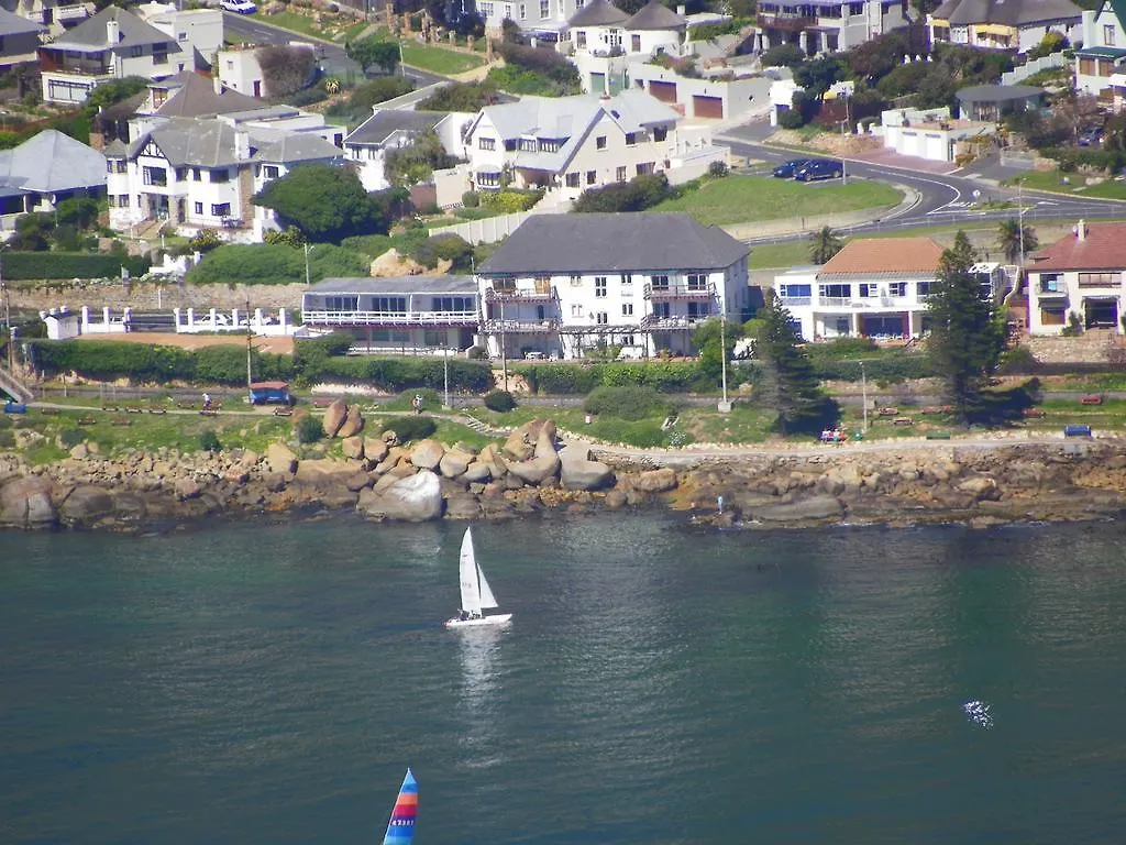 The Upper Deck At Sunny Cove Apartment Fish Hoek